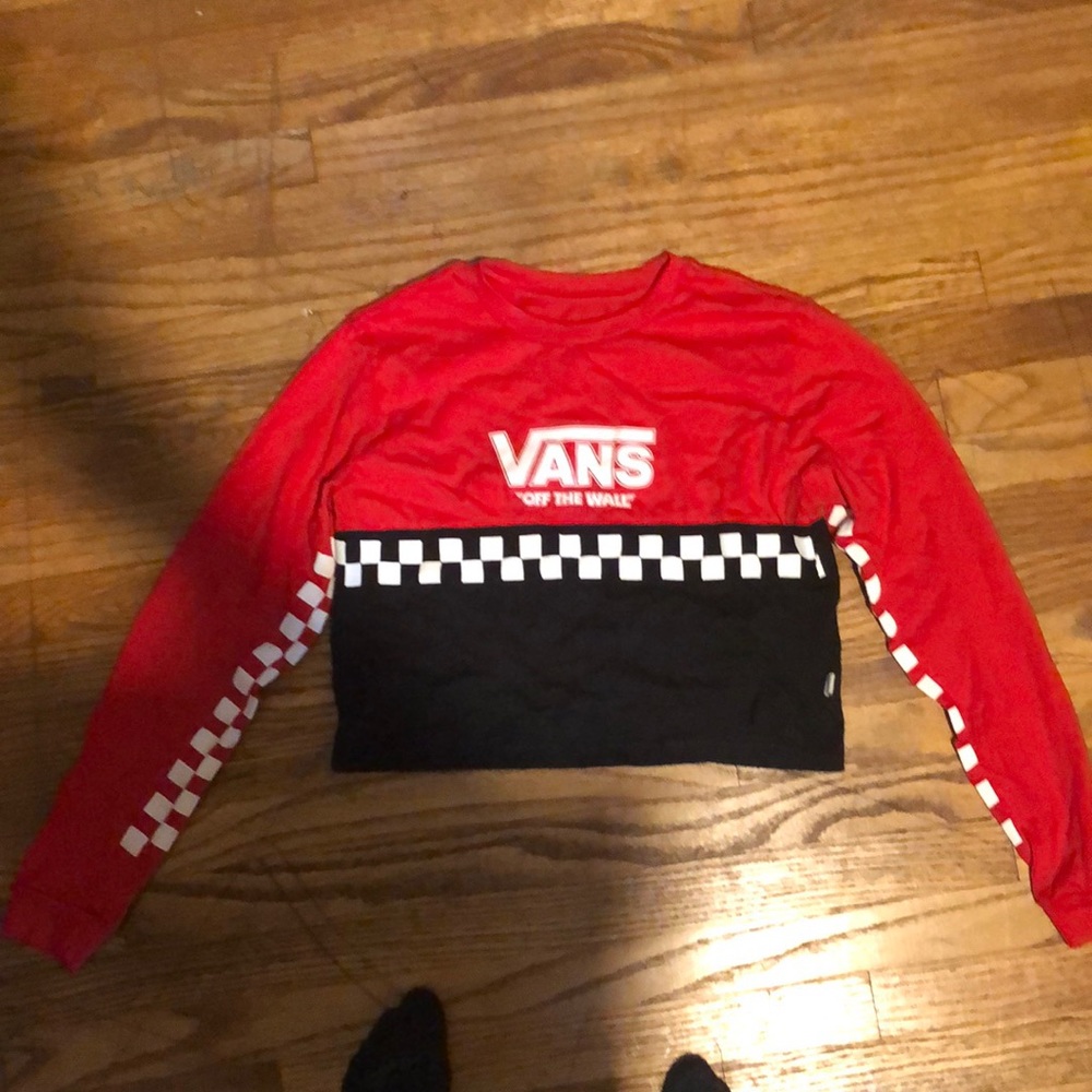 Cropped long sleeve shirt